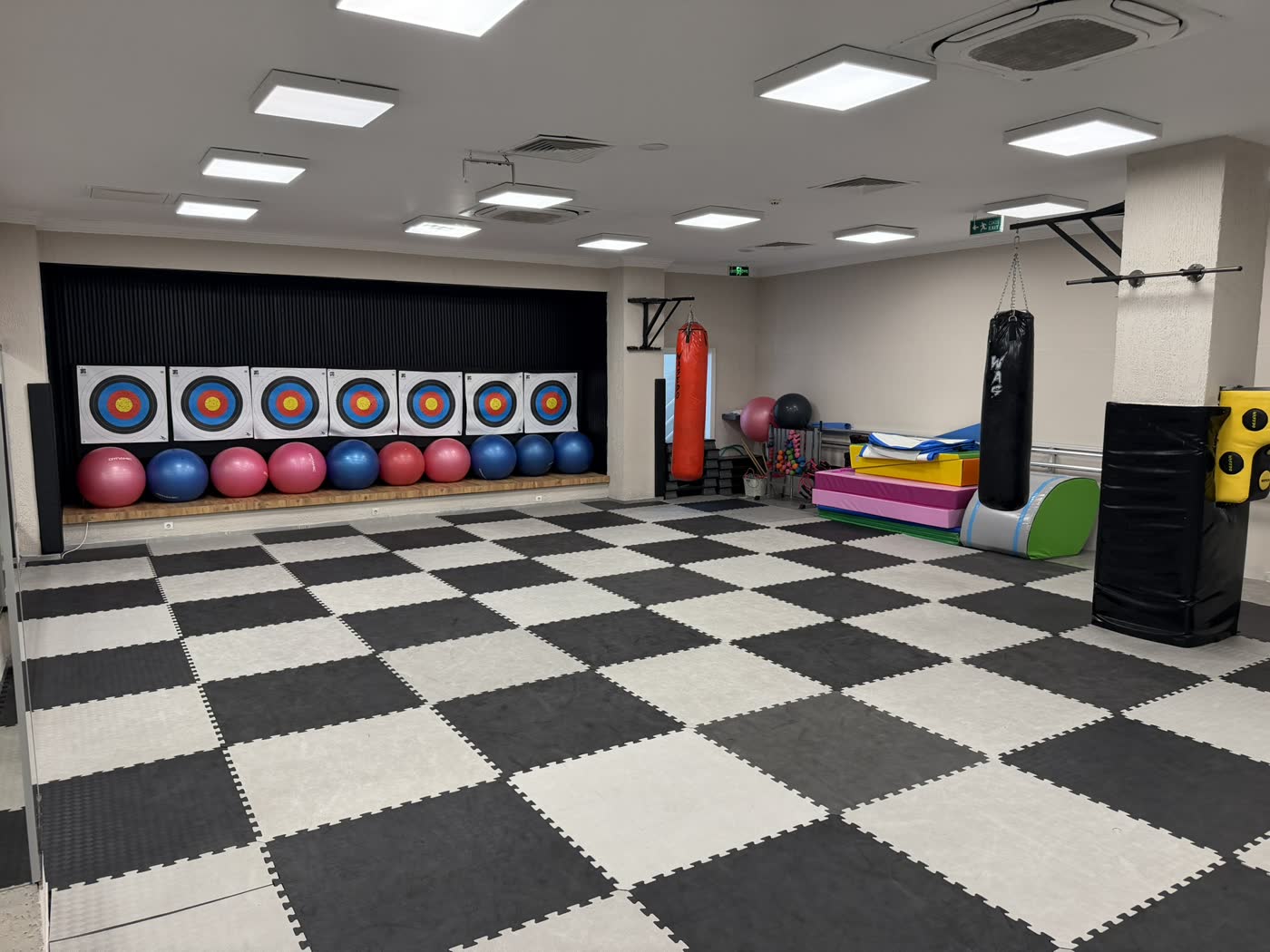 Box, BMR Spor Kompleksi